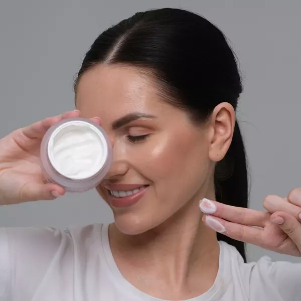 APOTHE Peptide Botulinum Tension Up Repair Cream